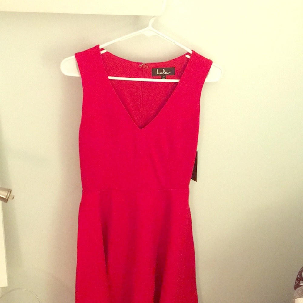 Lulus brand new red dress
